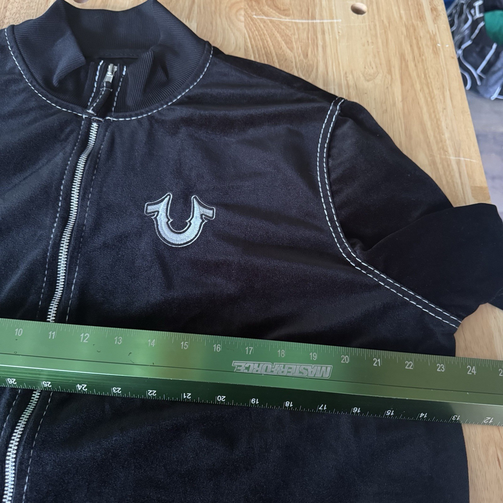 True Religion Jacket Velvet Big T Mock Zip Up Logo Men’s Medium New thumbnail 7