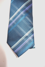 KENNETH COLE REACTION Blue Fine Grid 100 Silk Neck Tie NEW