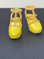 Rainbow High Sheryl Meyer Fashion Yellow Strappy High Heel Shoes For Doll