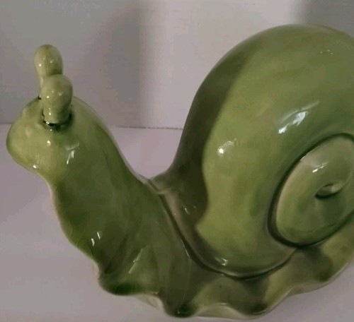 Large Garden Snail High Gloss Green Vintage 1960: Art Pottery Collectible In... - Picture 3 of 14