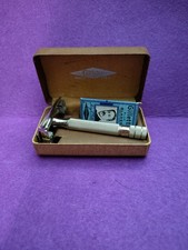 1941 Gillette Ranger Tech Safety Razor In Original Case (Nearly Mint Condition)