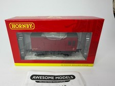 HORNBY R6679A BR (EX LMS) HORSE BOX WAGON M42178 IN BR MAROON LIVERY