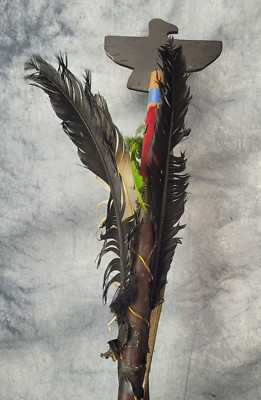 Native American Indian Talking Stick Real Feathers Crow Tribe - Apsaalooke