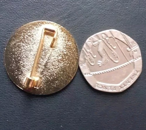 A Nice Sheffield United Pride Of Yorkshire Badge Wear With Pride An Ideal Gift - Picture 4 of 4
