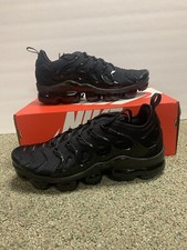 black vapormax plus size 7