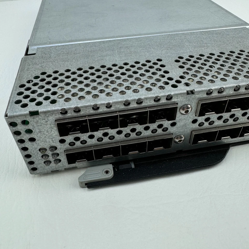 QLogic SanBox 9000 16 端口 SB9008V-8G SFP 光纤扩展模块 I/O 31829-05 A — 第 3/4 张图片