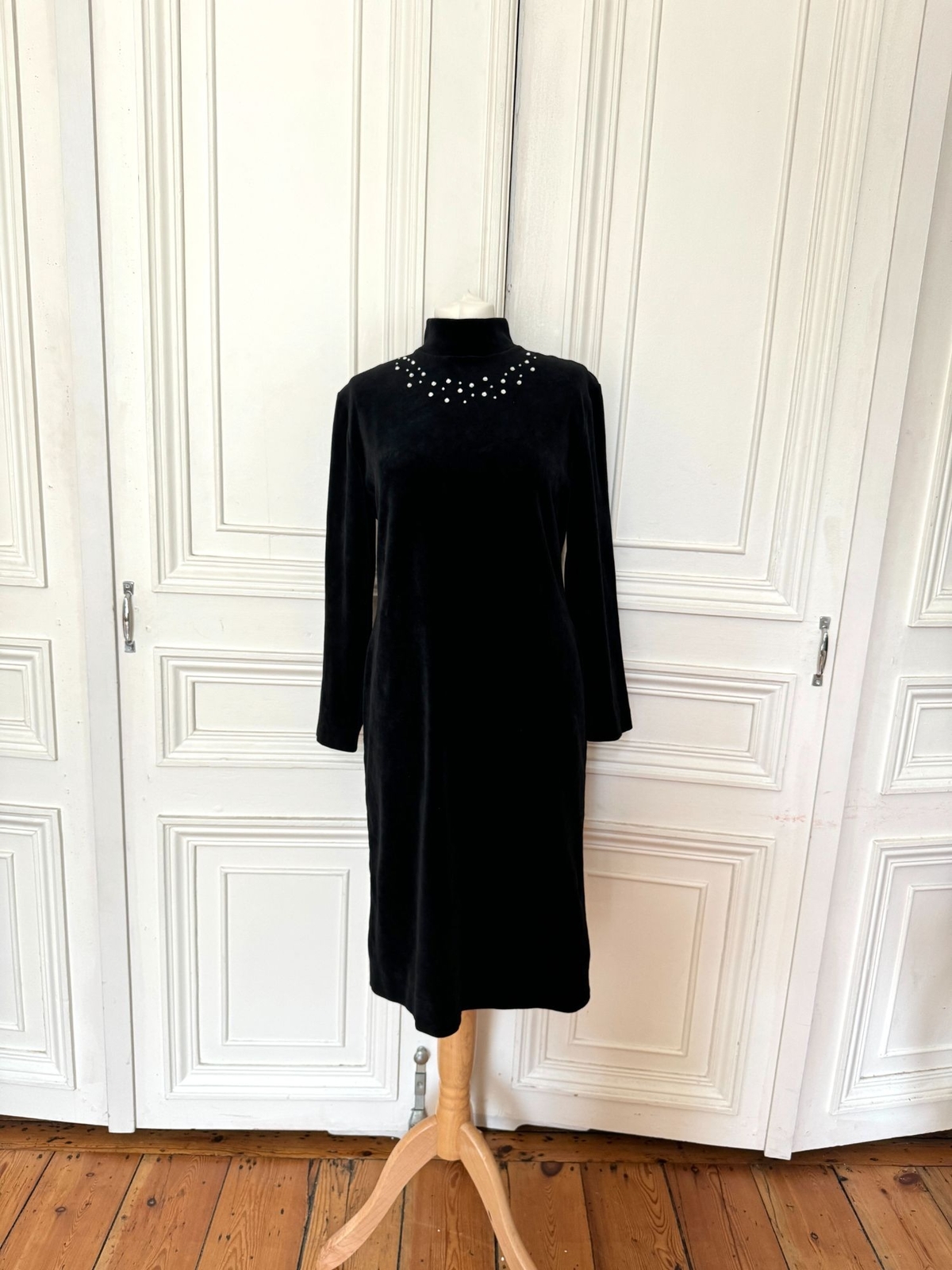 Abito Yves Saint Laurent vintage in velluto nero taglia M