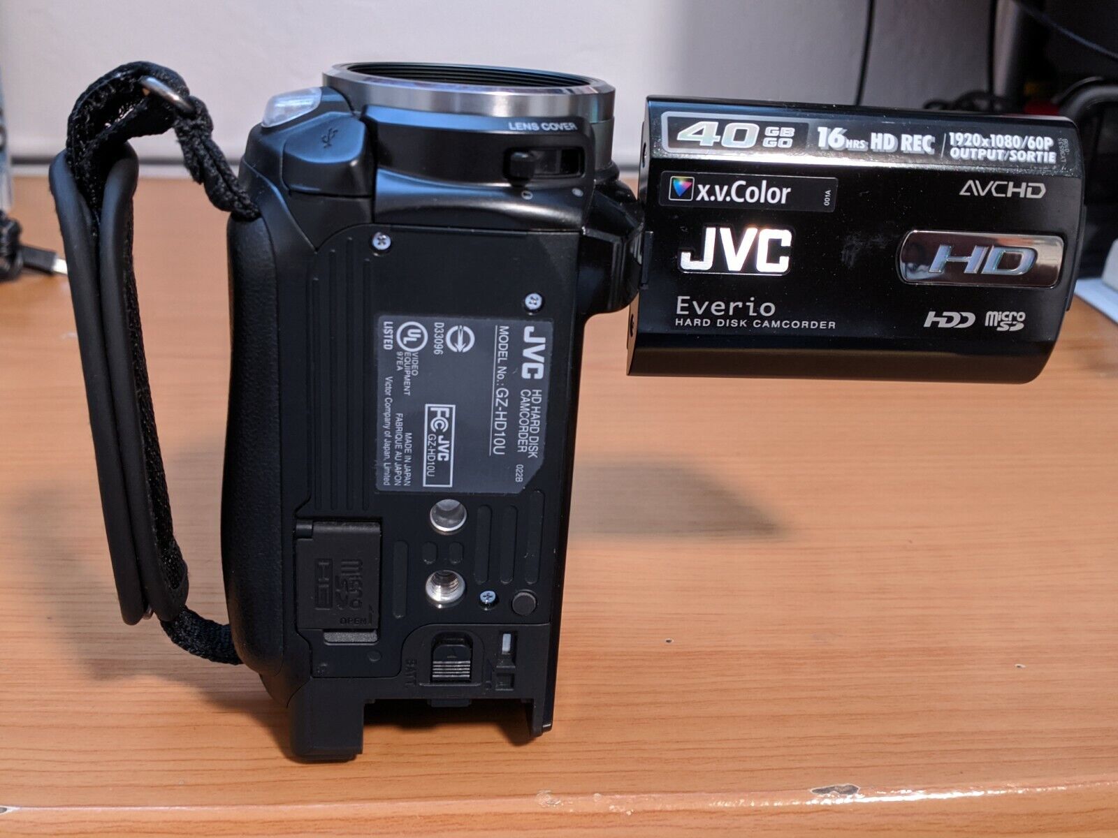 JVC EVERIO GZ-HD10U HD X.V.Color 1920x1080 60p HDD 40GB Micro SD