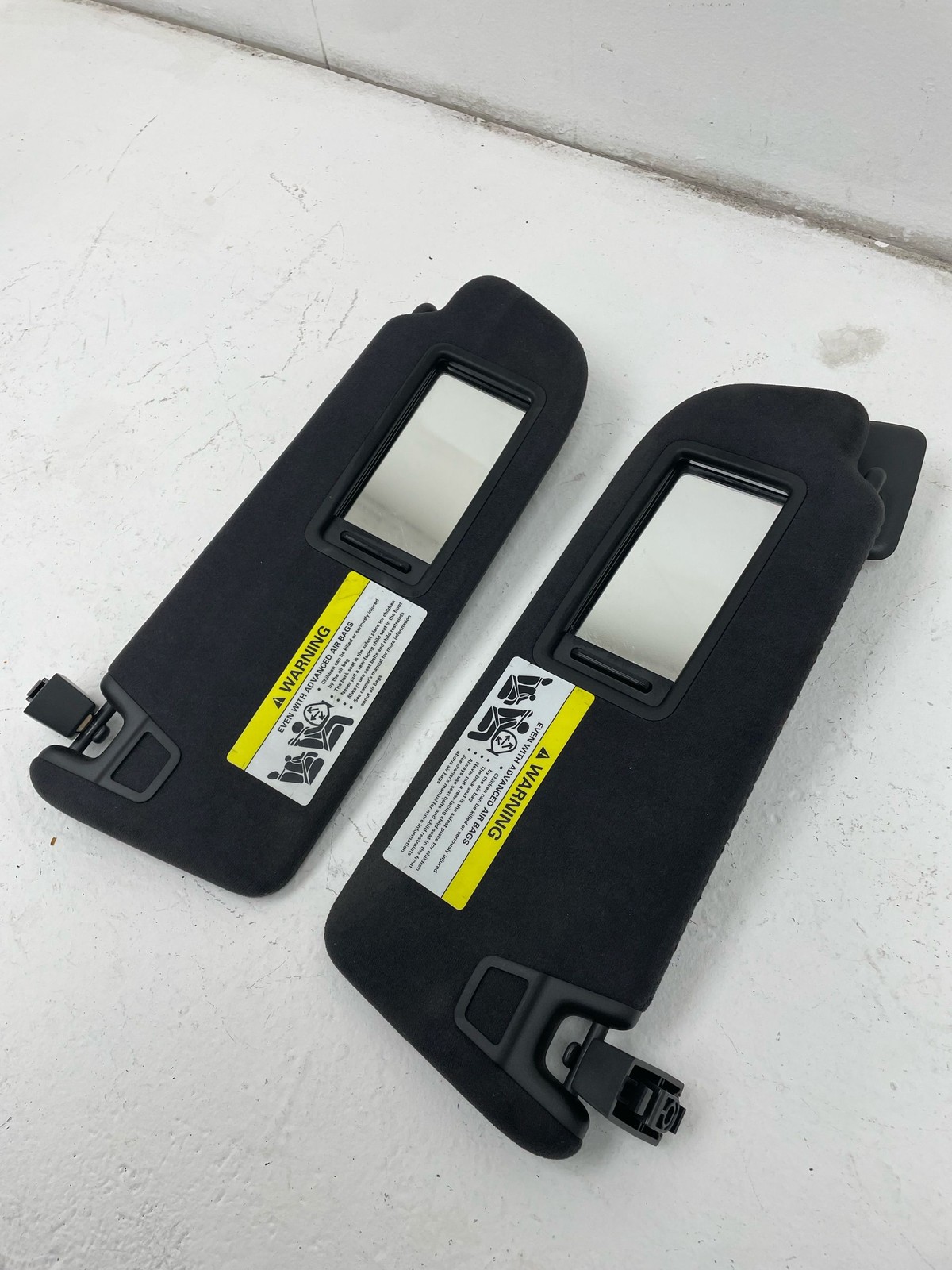 2015-2020 BENTLEY BENTAYGA OEM Sun Visor Shade Set Left & Right Black Suede