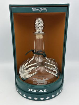 Don Julio REAL テキーラ　空き瓶　箱 Tequila Añejo Don Julio Real Empty Bottle with Rotating case | eBay