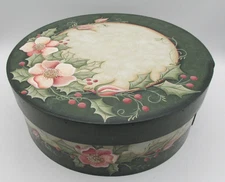VNTG WOODEN ROUND PANTRY BOX HANDPAINTED HOLLY BERRIES FLOWERS '91 STORAGE BOX!