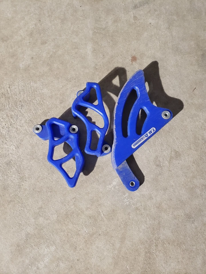 T.M. Designworks Case Saver azul/cubierta de disco trasero/cubierta de freno YAMAHA YZ250F Foto 2 de 3