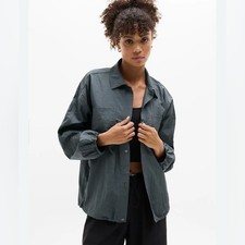 Athleta NWOT Lunar Sheen Button Up Shirt Jacket Size Medium Gray Blue