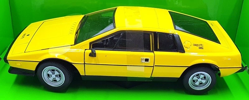 Welly NEX 1/24 Scale Diecast 24034W - Lotus Esprit Type 79 - Yellow - Image 4 of 4