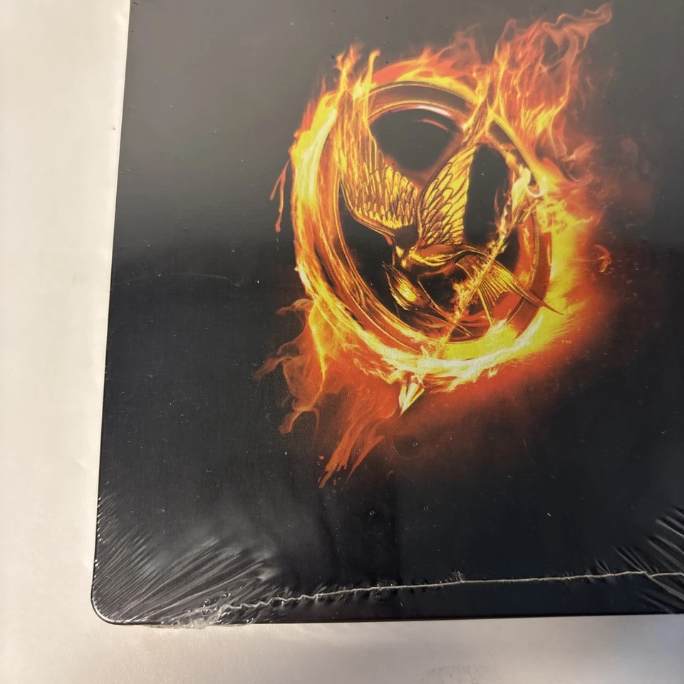 THE HUNGER GAMES HMV UK 3-Disc Blu-Ray Limited Edition Exclusive Steelbook Reg B - Image 2 of 4