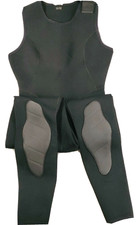 Seaquest Women s 2-3 mil Sleeveless DIve Suit Size 11-12 Black