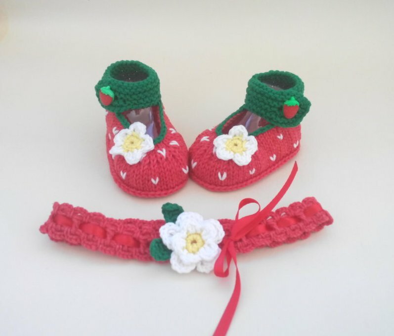Strawberry costume baby girl, hand kntted dress booties headband red image 5