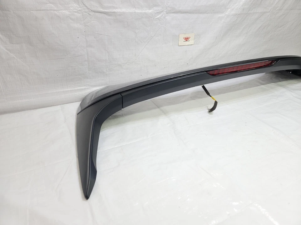 2017-2021 Mazda CX-5 Tailgate Liftgate Back Door Roof Spoiler with Light Lamp Foto 2 de 4