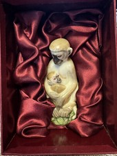 Dept 56 Candle Crown Collection VERVET MONKEY Loving Touch 50042 NEW