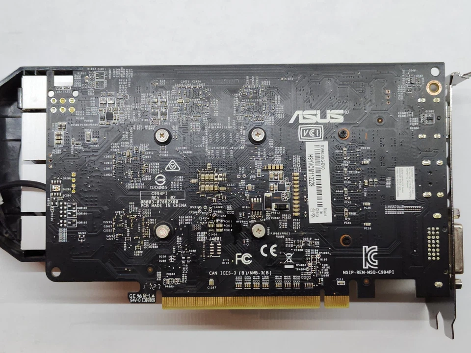 Parts Only No Display- ASUS AMD Radeon RX 560 4GB GDDR5 Graphics Card - Image 2 of 2