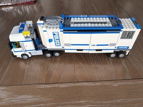 LEGO City: Mobile Police Unit (7288) W/ Manual - Missing Stickers