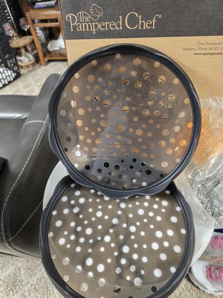 THE PAMPERED CHEF MICROWAVE CHIP MAKER {SET OF 2} # 1241- NIB - Image 2 of 4