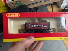 Hornby R6878 HAPPY FATHERS DAY OPEN WAGON OO GAUGE Box Rolling Stock Model Rails