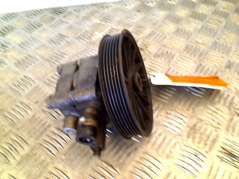 BOMBA DIRECCIÓN ASISTIDA VOLVO S40 (VS) SEDÁN 2.0 16V (B4204S2) 2002 Foto 2 de 3