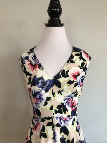 Tokito Black Lemon Floral Print Pencil Fit And Flare Dress Size 10 - Picture 2 of 4