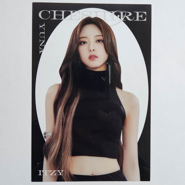 Yuna Official Clear Photocard Itzy Cheshire Genuine kpop