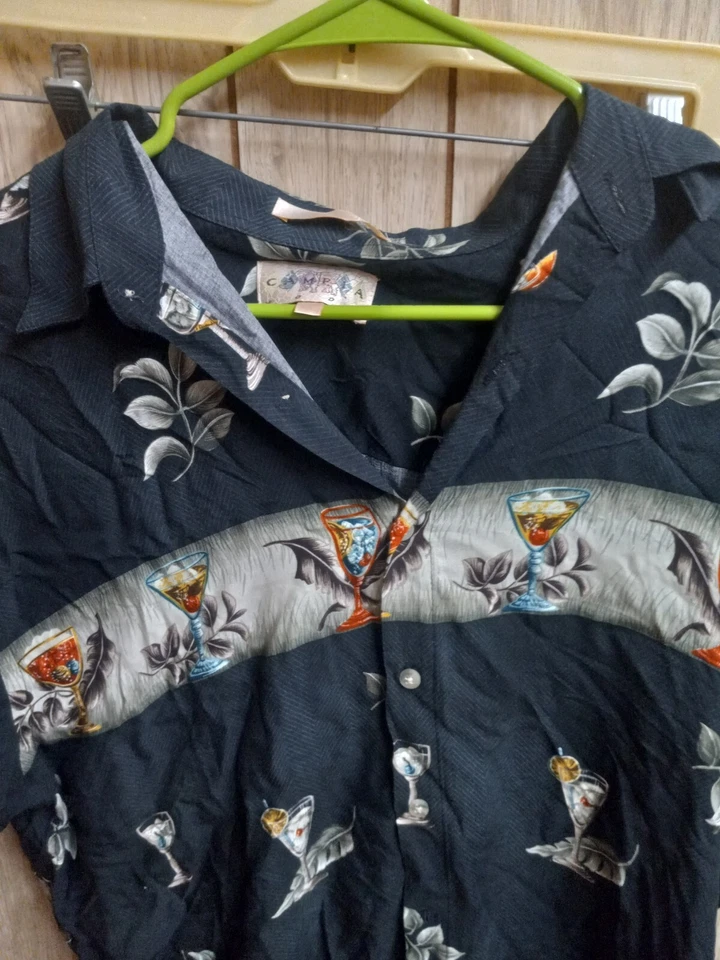 Moda Campia Men's Sz M Black Hawaiian Plants/ martini glasses Shirt  100% Rayon  - Image 2 of 4