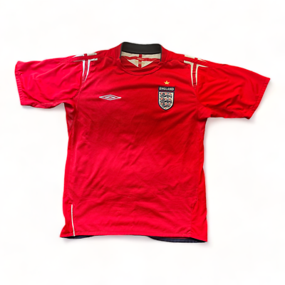 ウェア UMBRO England CAMPBELL football shirts 2004-06 England Umbro Away Red Shirt Football Retro Vintage Soccer