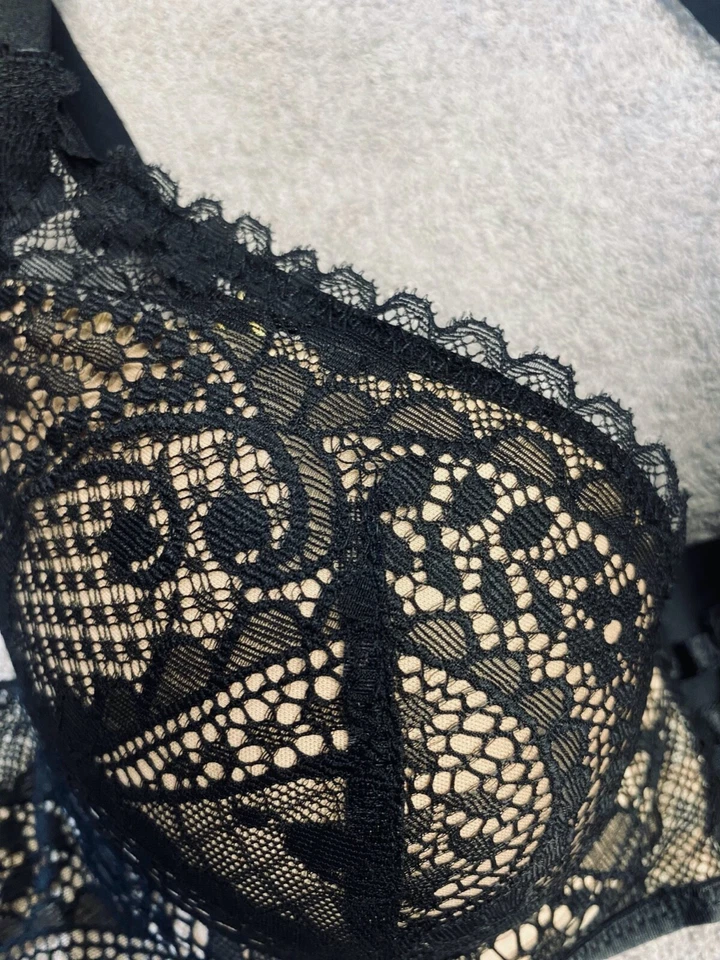 Aerie Real Power Plunge Push Up Paisley Lace Bra -- 34A TRUE BLACK - Image 4 of 4