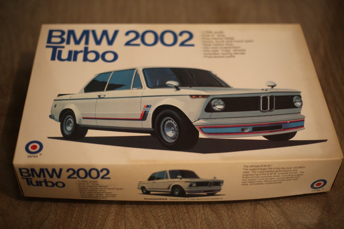 BMW 2002 Turbo ENTEX 9026 Vintage Unbuilt Model Car Kit Large 1/24