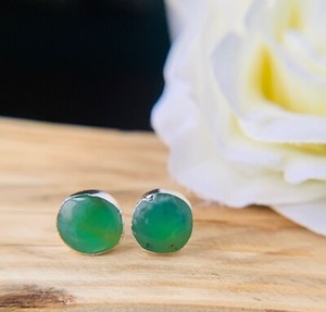 Authentic Australian Green Jade Gold Plated Stud Solitaire Freeform Earrings
