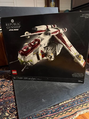 LEGO Star Wars 75309 Republic Gunship. [Sealed] New.