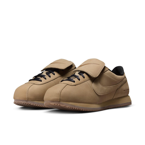 NIKE Cortez Leather SE IM8057-297 beige paracaídas beige paracaídas negro