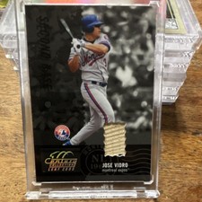 Leaf Century Collection 2005 Jose Vidro #197 Materials Bats Montreal Expos /250