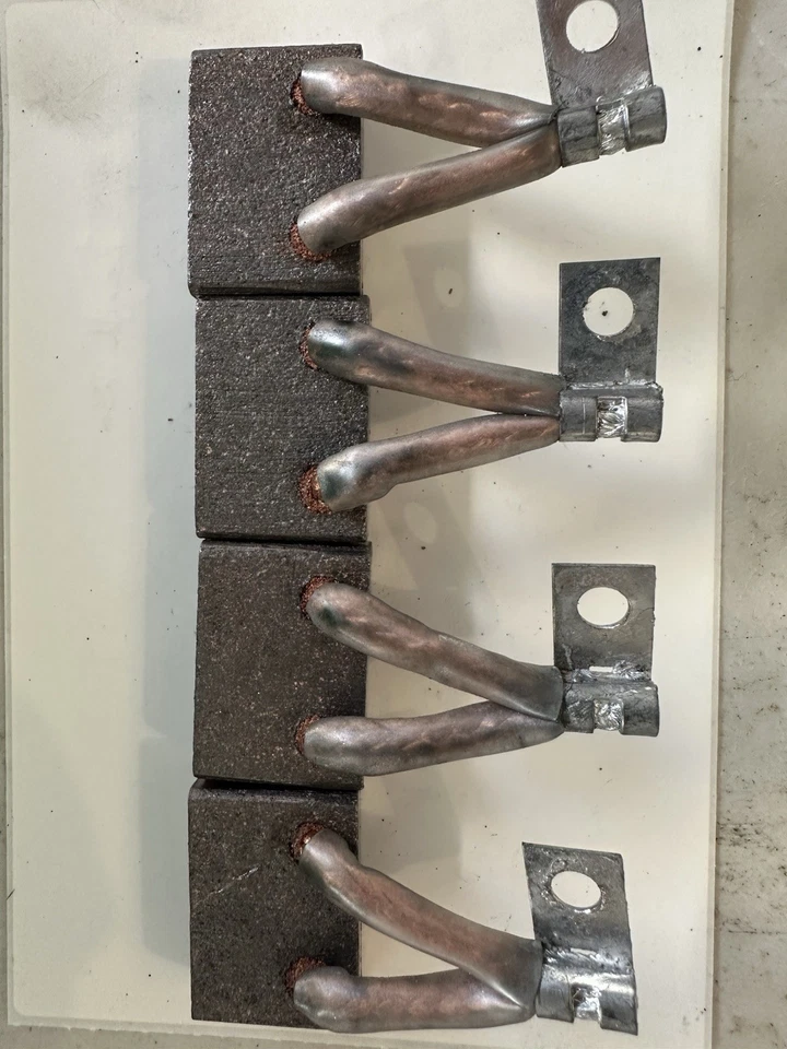 Kit de cepillos 122967 123477 147664 para Skyjack SJIII 3215 3219 4620 4626 6826 6832 Foto 2 de 4