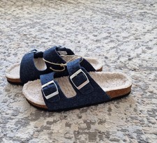 Warme Filz-Hausschuhe mit Korkfußbett