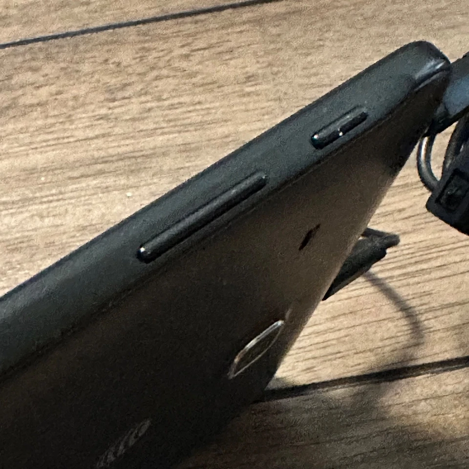 Samsung Galaxy Tab E 8.0 16gb Black SM-T377V Wi-Fi Unlocked (AT&T) Tablet - Image 4 of 4