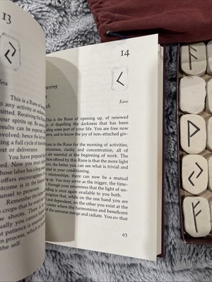 The Book Of Runes by Ralph Blum, 1982. 1st edition with all 25