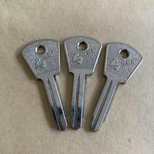 3x SILCA UNCUT BLANK AUTOMOTIVE AF2C ILCO 61F ALFA CAR KEY NOS NEW OLD STOCK