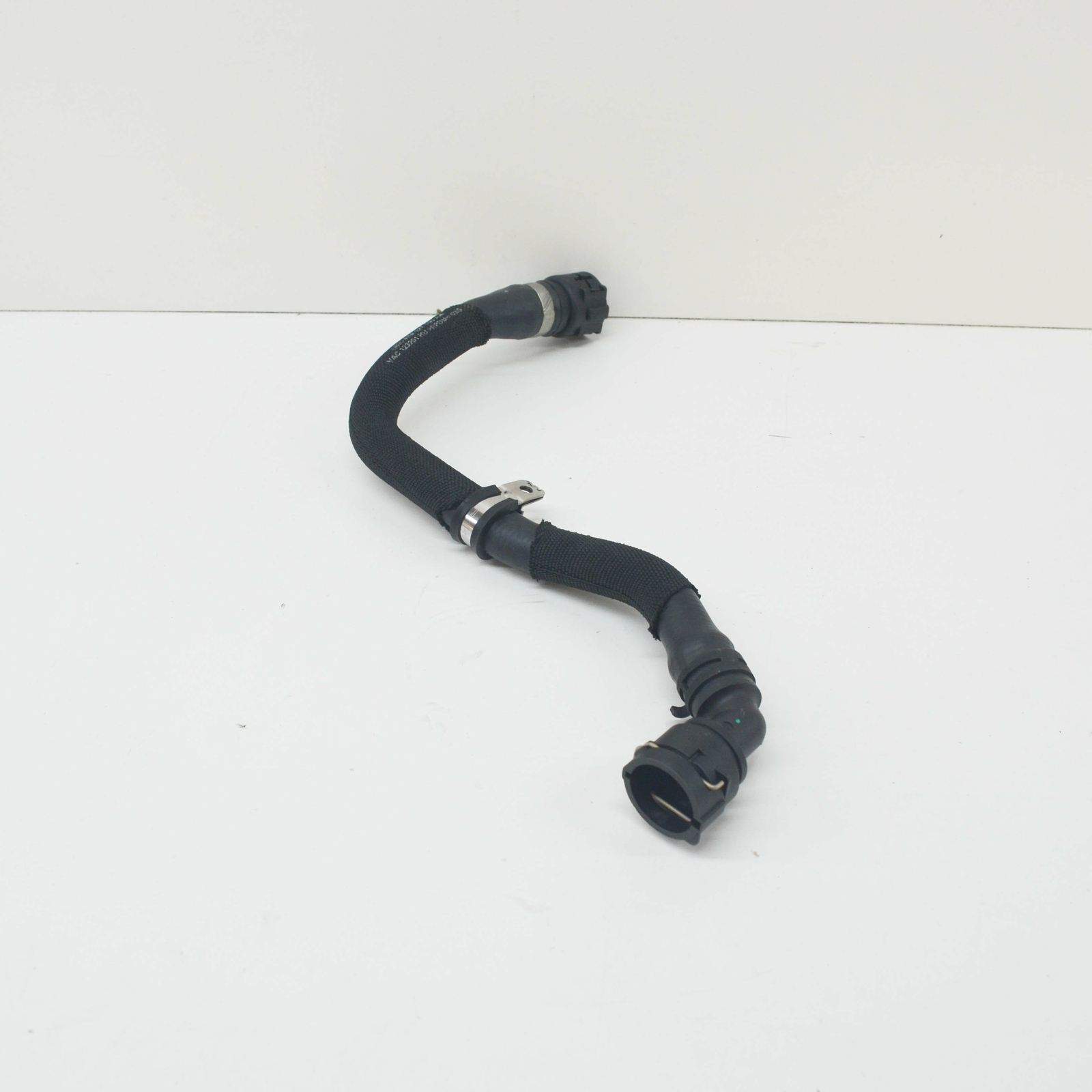 Audi A4 Quattro 2009 Water Hose - Lower Radiator to Expansion Tank 