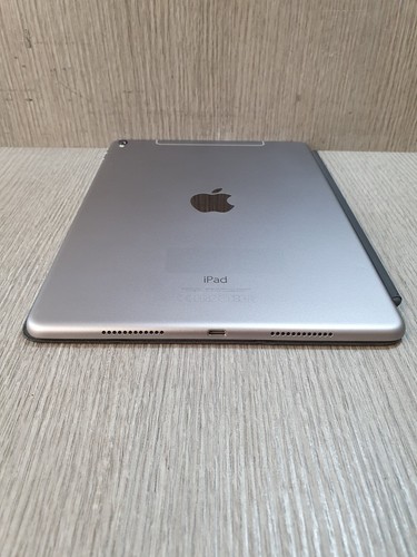 A1674 Apple iPad Pro 2016 128GB, Wi-Fi, 9.7in - Silver Grade B ED1405 - Picture 5 of 7