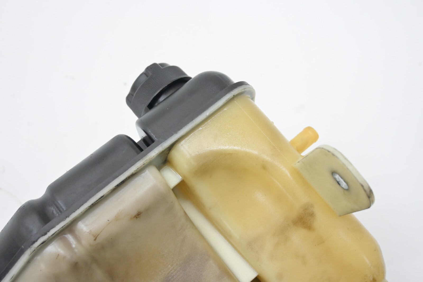 ⭐ 14-21 Maserati Ghibli Quatt 3.0l Engine Radiator Coolant Expansion Tank Oem