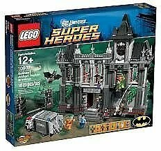 LEGO DC Universe Super Heroes Batman Arkham Asylum Breakout (10937)