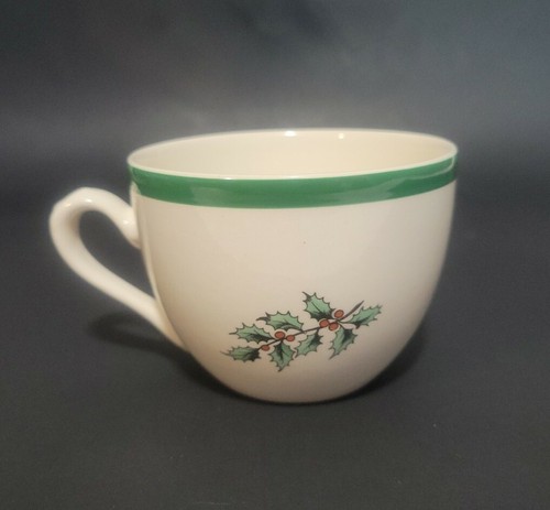Vintage Spode Christmas Tree Coffee Cup Teacup Mug S3324P Holidays England - Picture 3 of 7