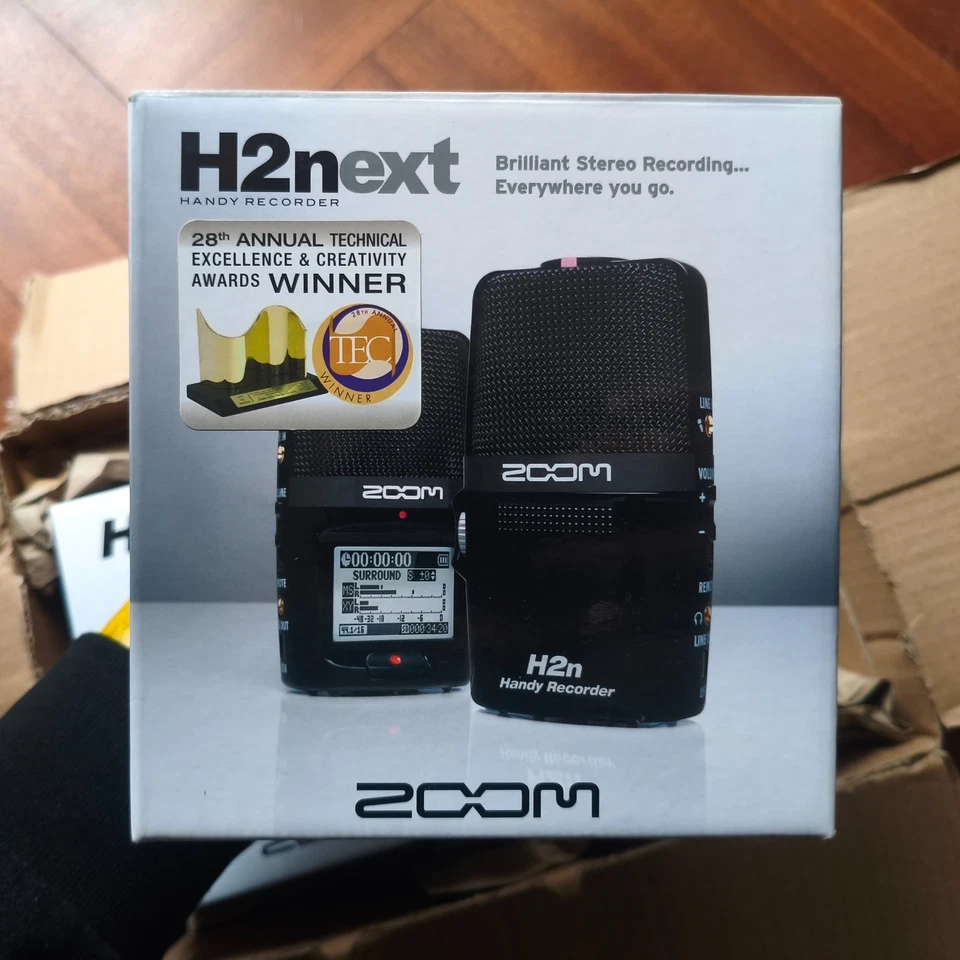 Zoom H2n – Portable Handy Recorder + Accessory Pack -  2 track 24 bit - Immagine 3 di 4