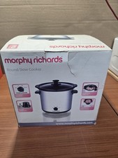Morphy Richards 3.5L Round Slow Cooker featuring a silver stainless steel design